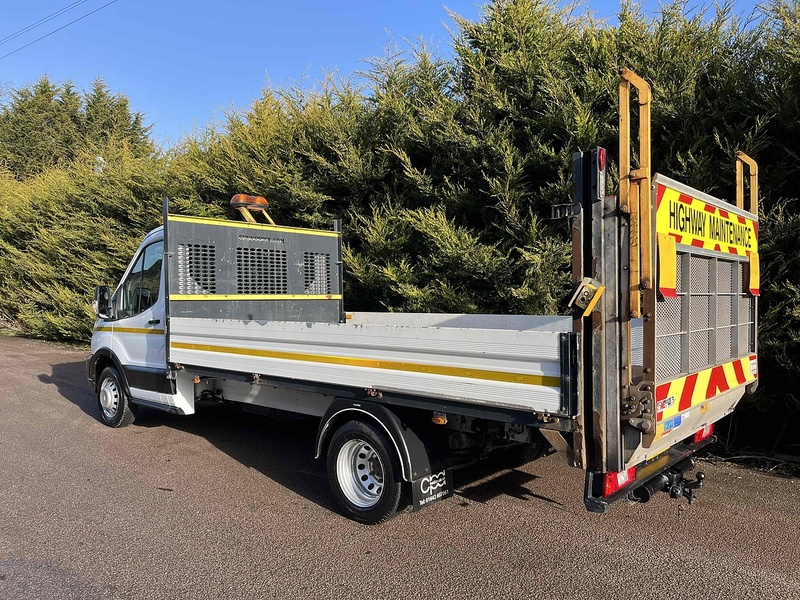 Ford 2.0 350 EcoBlue Leader L4 XLWB DROPSIDE - DRW 2.0 2dr Dropside Manual Diesel