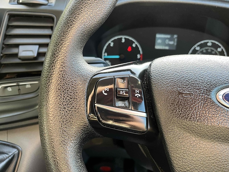 Ford 2.0 350 EcoBlue Leader L4 XLWB DROPSIDE - DRW 2.0 2dr Dropside Manual Diesel