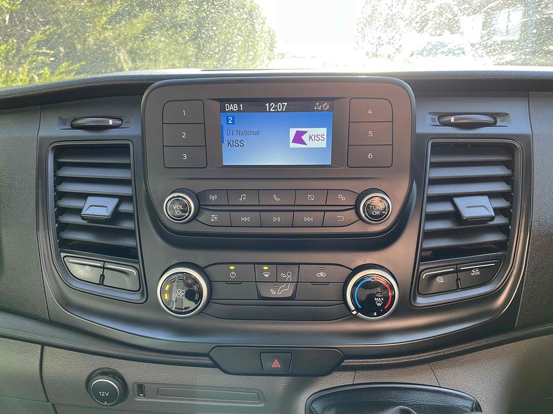 Ford 2.0 350 EcoBlue Leader L4 XLWB DROPSIDE - DRW 2.0 2dr Dropside Manual Diesel