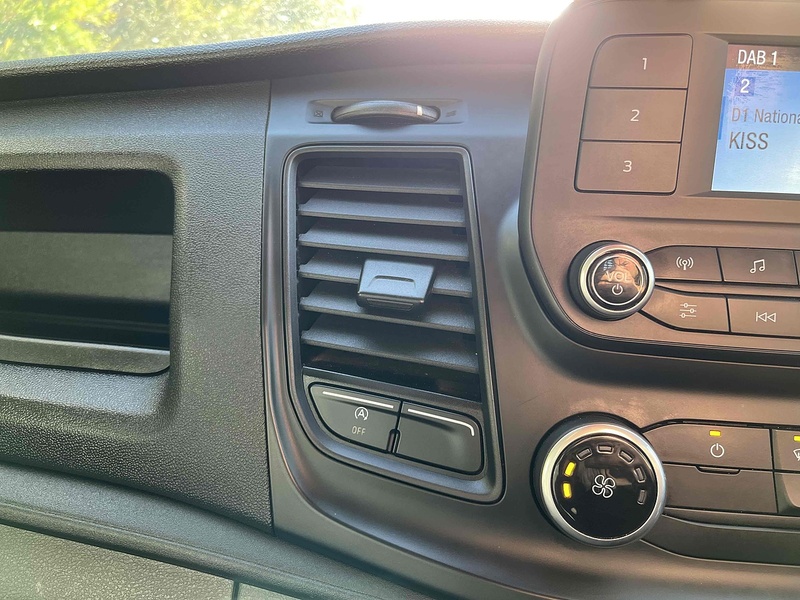 Ford 2.0 350 EcoBlue Leader L4 XLWB DROPSIDE - DRW 2.0 2dr Dropside Manual Diesel