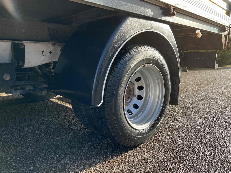 Ford 2.0 350 EcoBlue Leader L4 XLWB DROPSIDE - DRW 2.0 2dr Dropside Manual Diesel