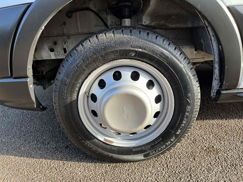 Ford 2.0 350 EcoBlue Leader L4 XLWB DROPSIDE - DRW 2.0 2dr Dropside Manual Diesel