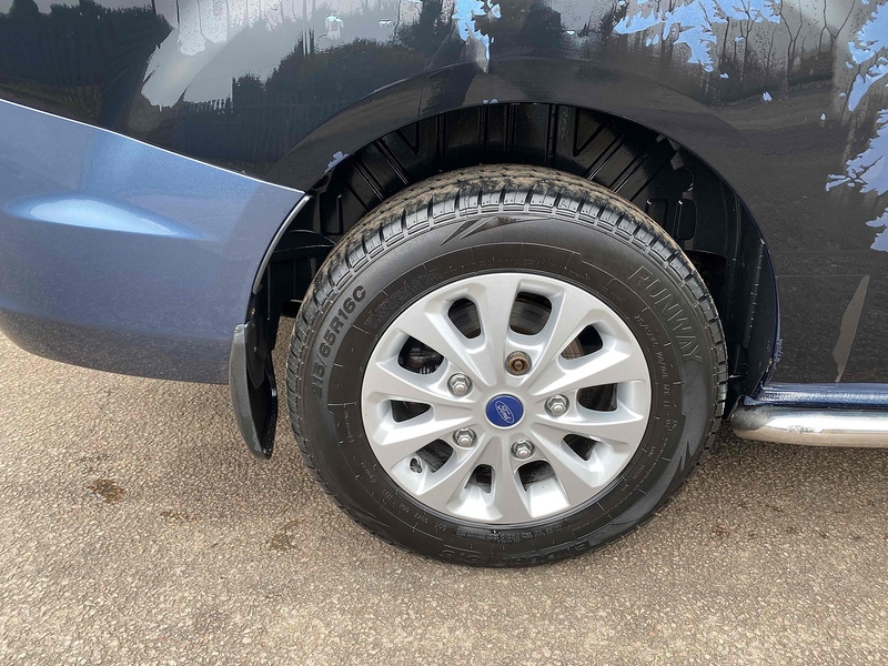 Ford 2.0 300 EcoBlue Limited 2.0 5dr Panel Van Manual Diesel