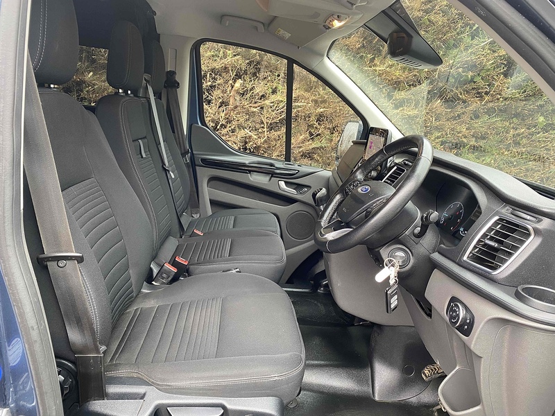 Ford 2.0 300 EcoBlue Limited 2.0 5dr Panel Van Manual Diesel