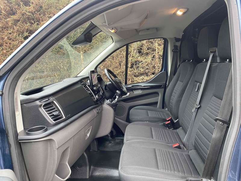 Ford 2.0 300 EcoBlue Limited 2.0 5dr Panel Van Manual Diesel