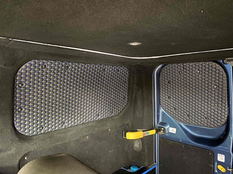 Ford 2.0 300 EcoBlue Limited 2.0 5dr Panel Van Manual Diesel