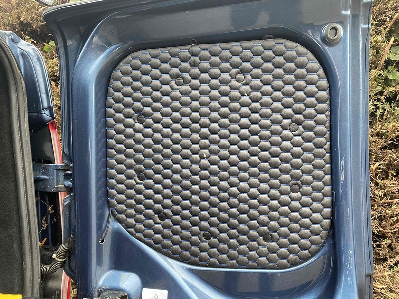 Ford 2.0 300 EcoBlue Limited 2.0 5dr Panel Van Manual Diesel