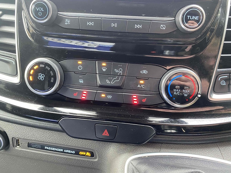 Ford 2.0 300 EcoBlue Limited 2.0 5dr Panel Van Manual Diesel