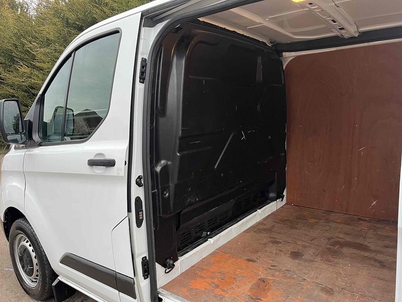 Ford 2.0 300 EcoBlue Leader SWB PANEL VAN - EURO 6