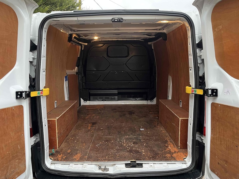 Ford 2.0 300 EcoBlue Leader SWB PANEL VAN - EURO 6