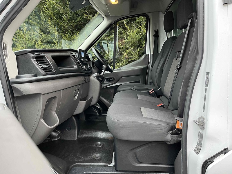 Ford 2.0 350 EcoBlue Leader L4 XLWB LUTON VAN - TAIL LIFT - DRW