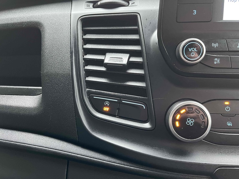 Ford 2.0 350 EcoBlue Leader L4 XLWB LUTON VAN - TAIL LIFT - DRW