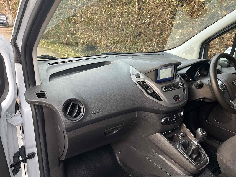 Ford 1.0 EcoBoost Limited 1.0 5dr Panel Van Manual Petrol