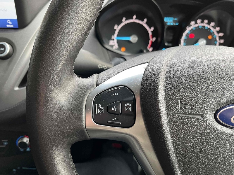 Ford 1.0 EcoBoost Limited 1.0 5dr Panel Van Manual Petrol