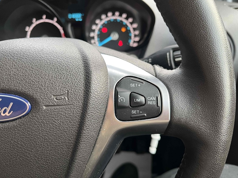 Ford 1.0 EcoBoost Limited 1.0 5dr Panel Van Manual Petrol