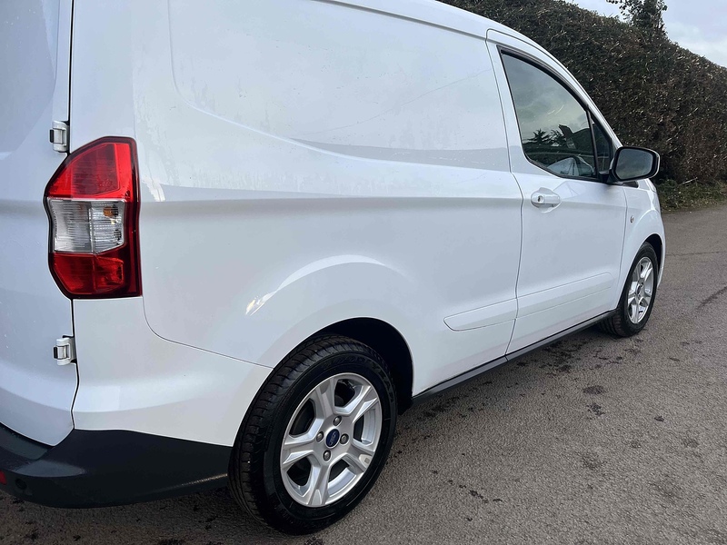 Ford 1.0 EcoBoost Limited 1.0 5dr Panel Van Manual Petrol