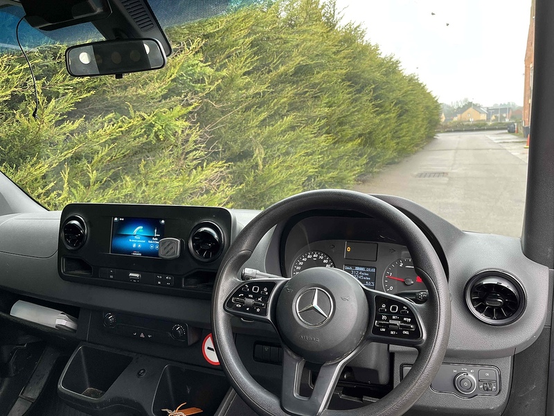 Mercedes-Benz 2.0 315 CDI Progressive L3 LWB DROPSIDE - AUTOMATIC