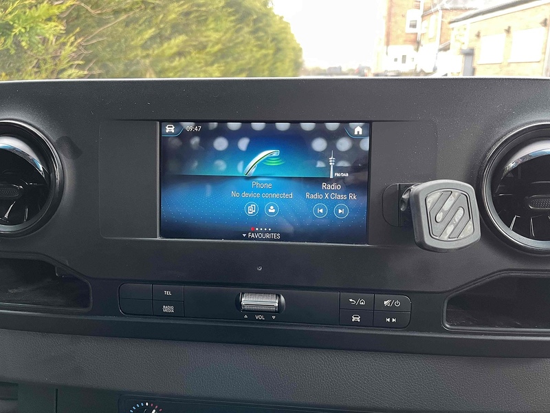 Mercedes-Benz 2.0 315 CDI Progressive L3 LWB DROPSIDE - AUTOMATIC