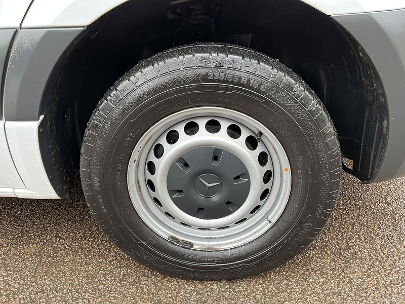 Mercedes-Benz 2.0 315 CDI Progressive L3 LWB DROPSIDE - AUTOMATIC