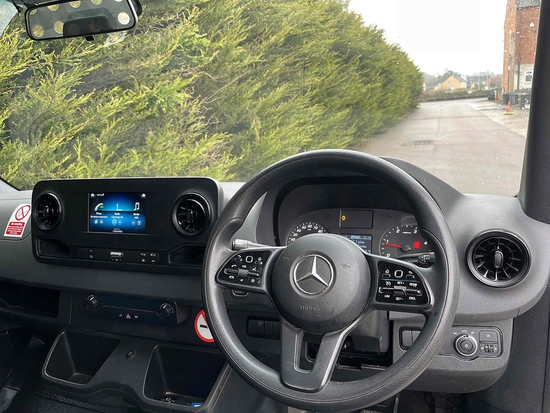 Mercedes-Benz 2.0 315 CDI Progressive LWB L3 DROPSIDE - AUTOMATIC