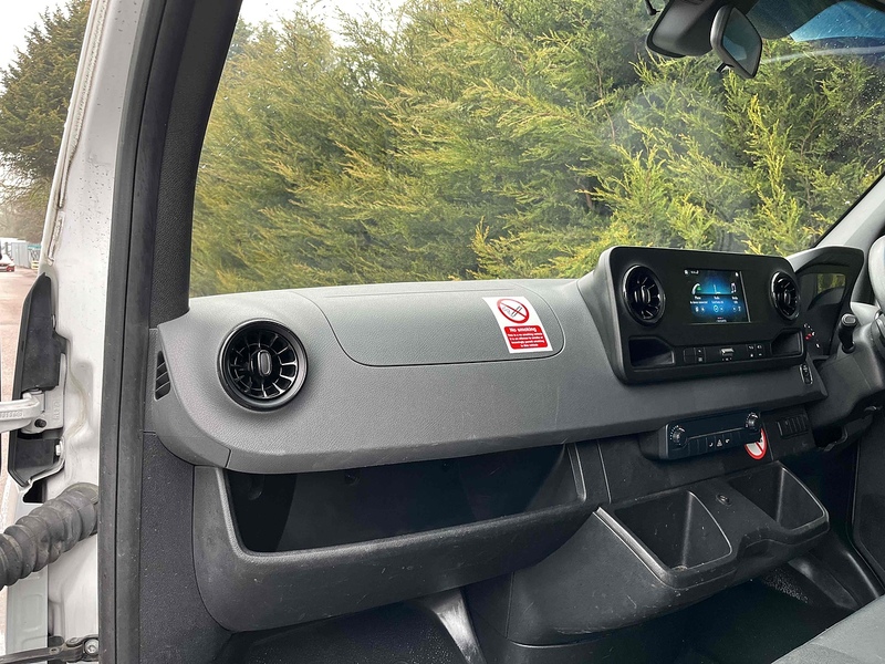 Mercedes-Benz 2.0 315 CDI Progressive LWB L3 DROPSIDE - AUTOMATIC