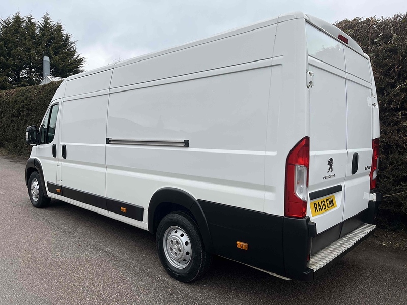 Peugeot 2.2 BlueHDi 435 Professional 2.2 5dr Panel Van Manual Diesel