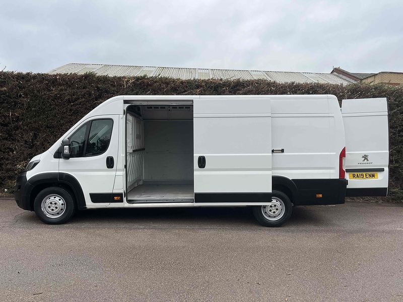 Peugeot 2.2 BlueHDi 435 Professional 2.2 5dr Panel Van Manual Diesel