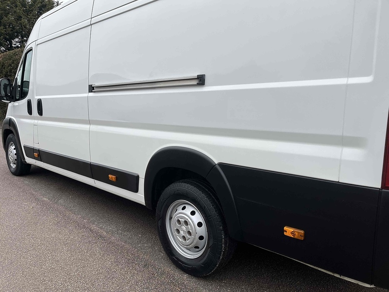 Peugeot 2.2 BlueHDi 435 Professional 2.2 5dr Panel Van Manual Diesel