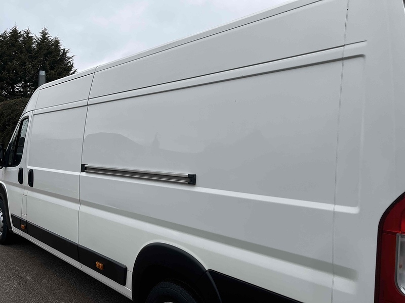 Peugeot 2.2 BlueHDi 435 Professional 2.2 5dr Panel Van Manual Diesel