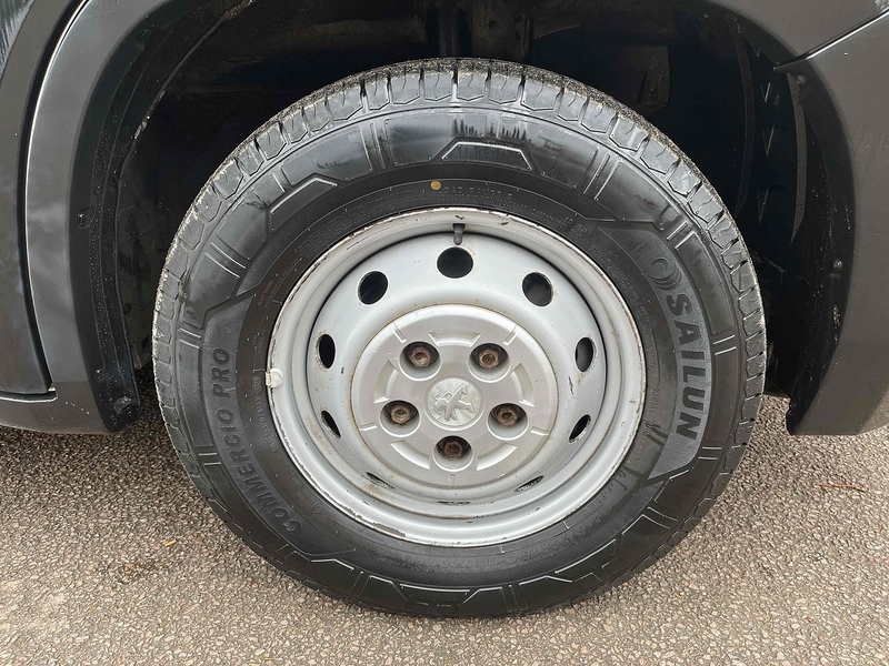 Peugeot 2.2 BlueHDi 435 Professional 2.2 5dr Panel Van Manual Diesel