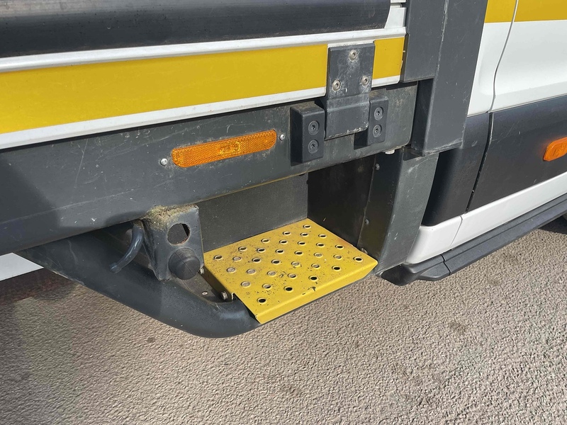 Ford 350 2.0 170bhp L4 XLWB 14FT DROPSDE TRAFFIC MANAGEMENT 2.0 2dr Dropside Manual Diesel