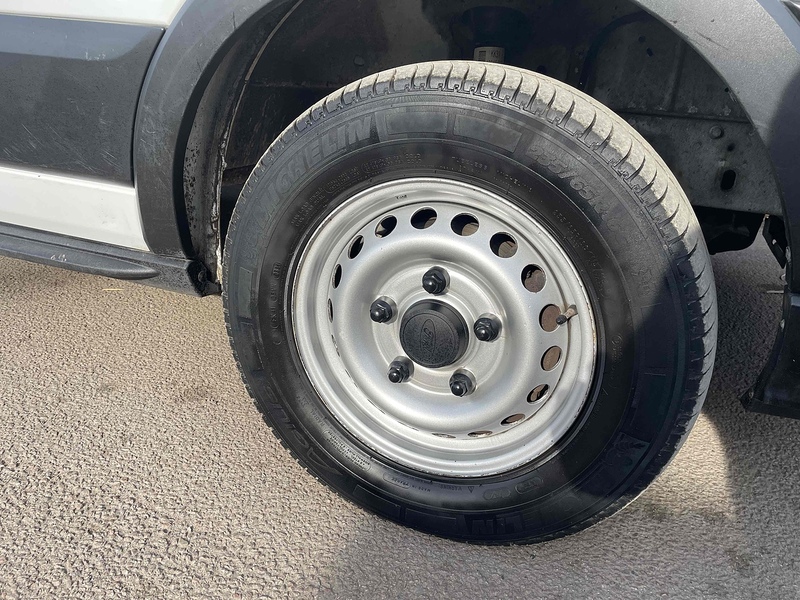 Ford 350 2.0 170bhp L4 XLWB 14FT DROPSDE TRAFFIC MANAGEMENT 2.0 2dr Dropside Manual Diesel