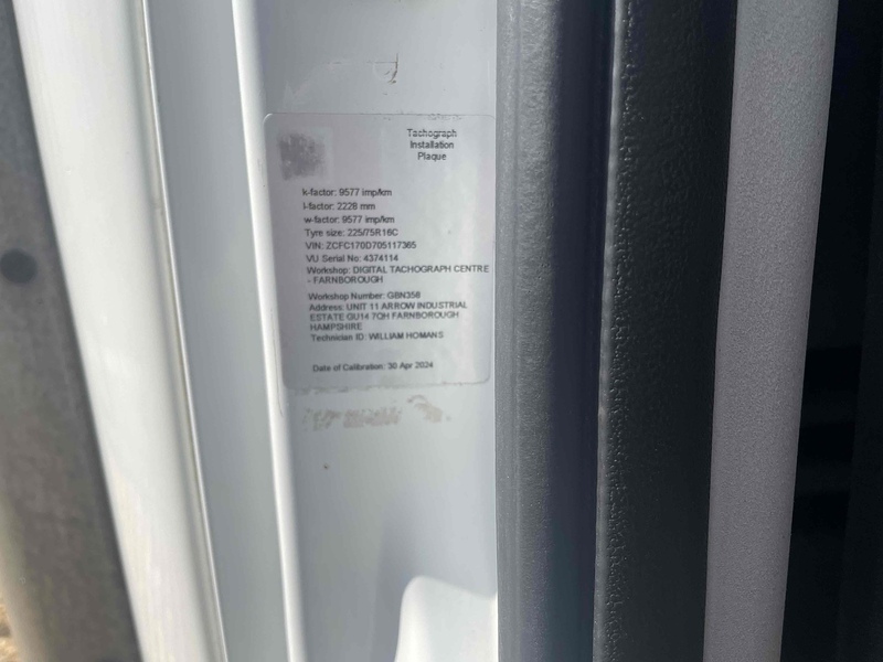 Iveco 70C18 3.0 Box Automatic Diesel