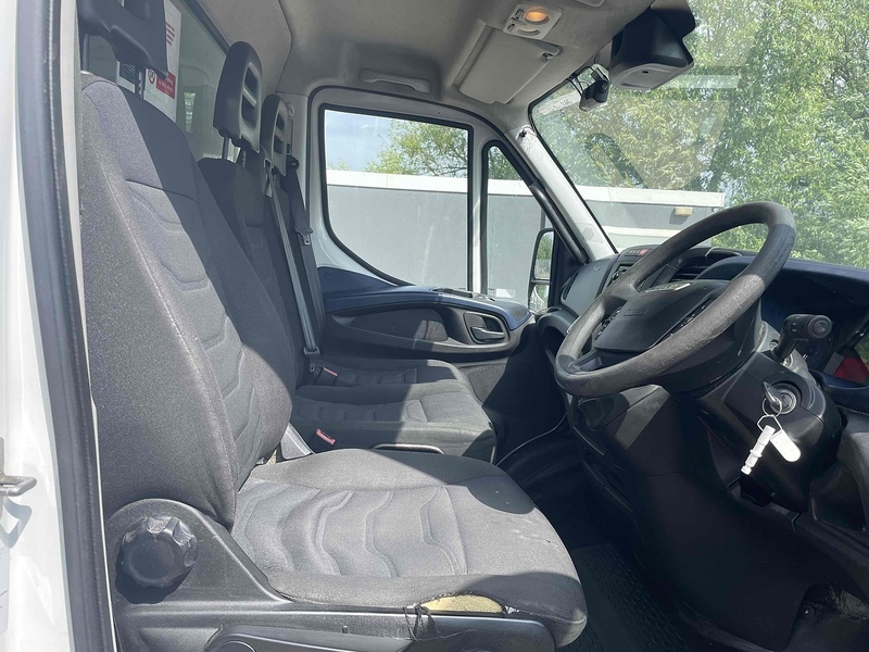 Iveco 70C18 3.0 Box Automatic Diesel