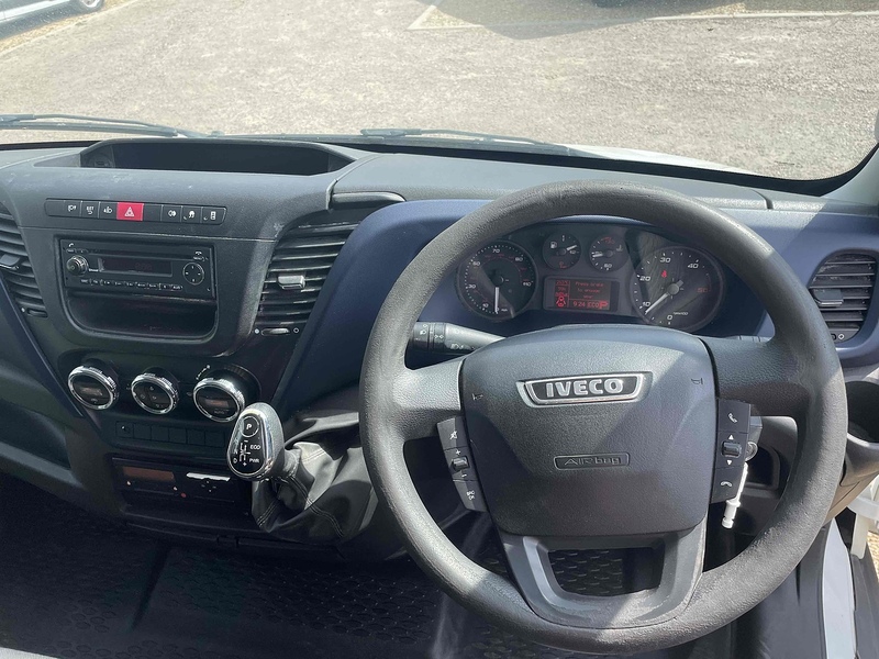 Iveco 70C18 3.0 Box Automatic Diesel