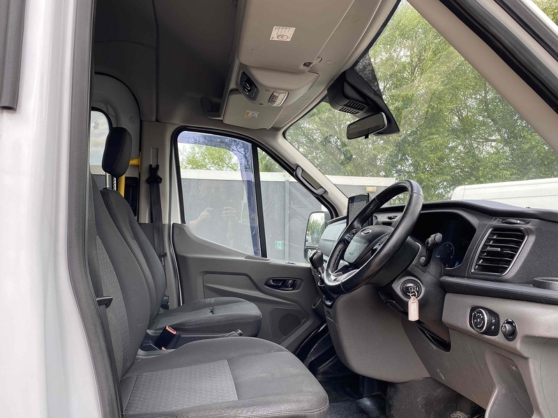 Ford 2.0 460 EcoBlue Leader L4 XLWB MINIBUS - 17 SEATS CAMPER CONVERSION