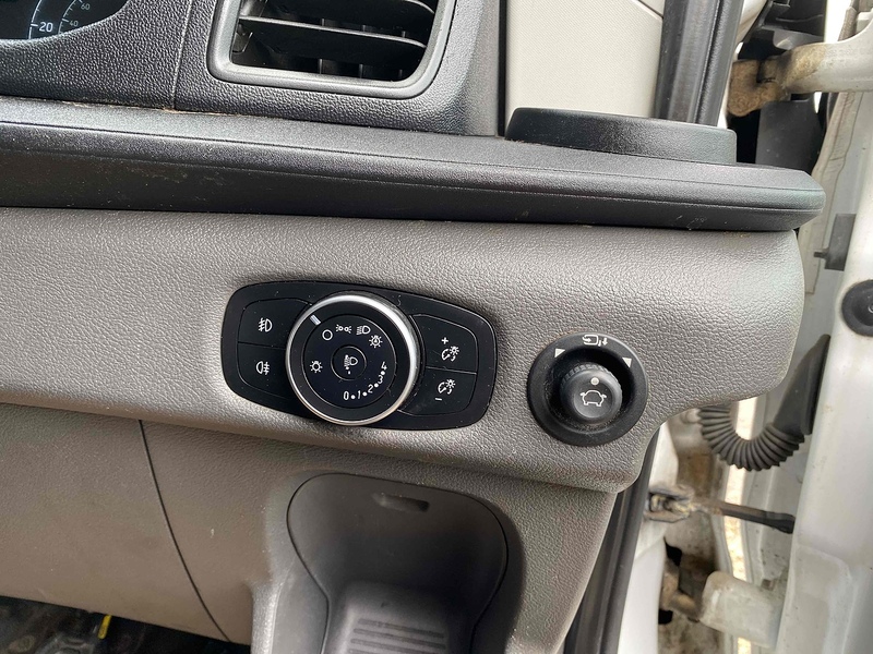 Ford 2.0 460 EcoBlue Leader L4 XLWB MINIBUS - 17 SEATS CAMPER CONVERSION