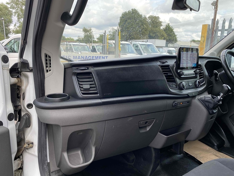 Ford 2.0 460 EcoBlue Leader L4 XLWB MINIBUS - 17 SEATS CAMPER CONVERSION