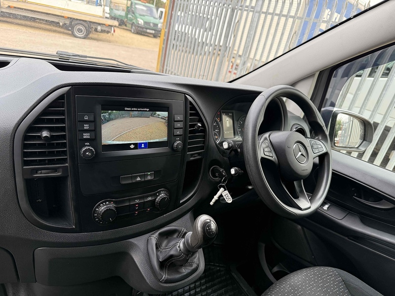 Mercedes-Benz 1.7 114 CDI Progressive L2 LWB PANEL VAN - SILVER