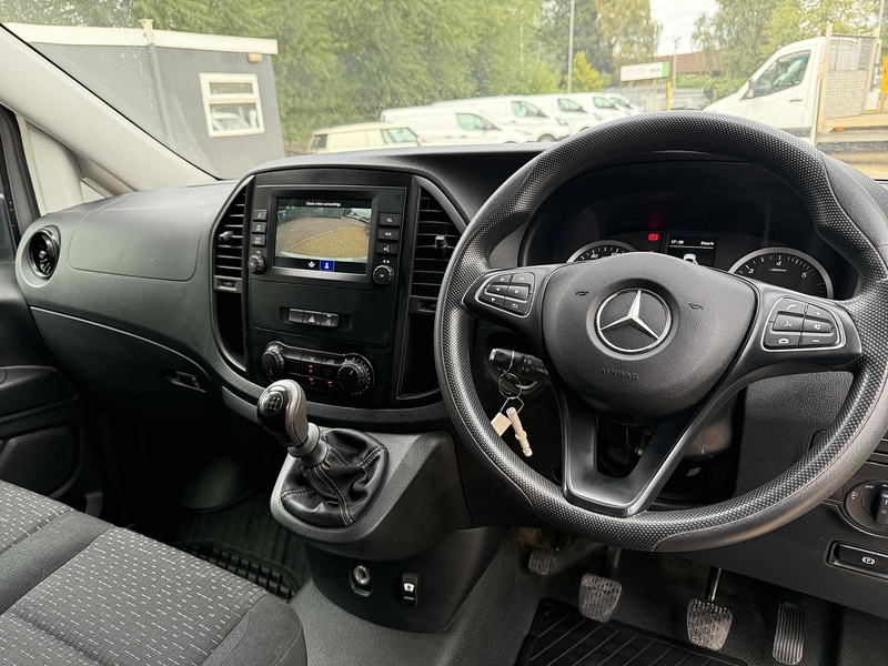 Mercedes-Benz 1.7 114 CDI Progressive L2 LWB PANEL VAN - SILVER
