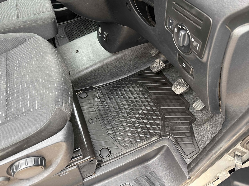 Mercedes-Benz 1.7 114 CDI Progressive L2 LWB PANEL VAN - SILVER