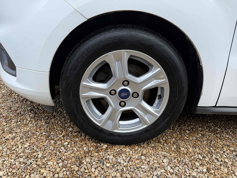 Ford 1.0 EcoBoost Limited SWB PANEL VAN - WHITE