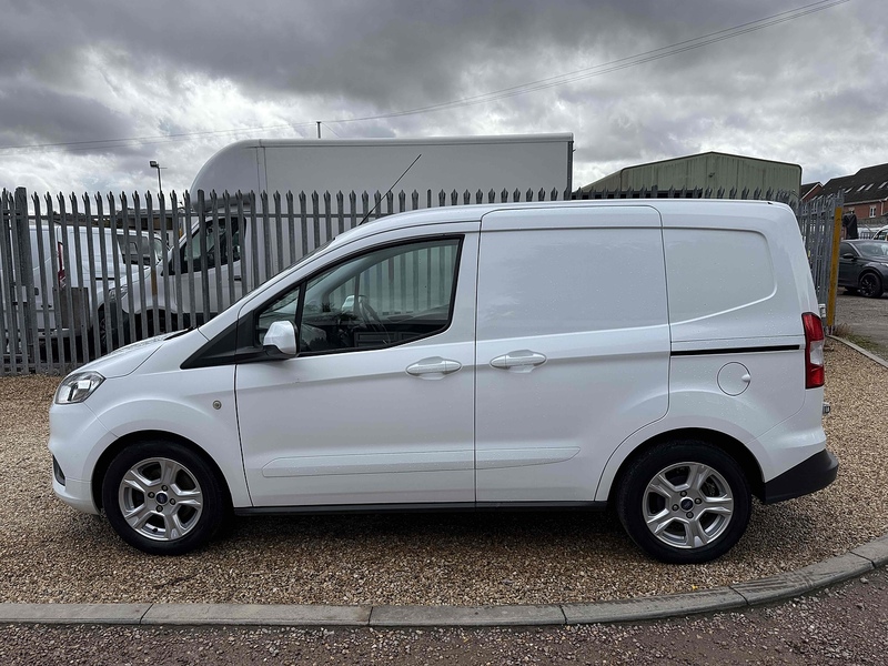 Ford 1.0 EcoBoost Limited SWB PANEL VAN - WHITE