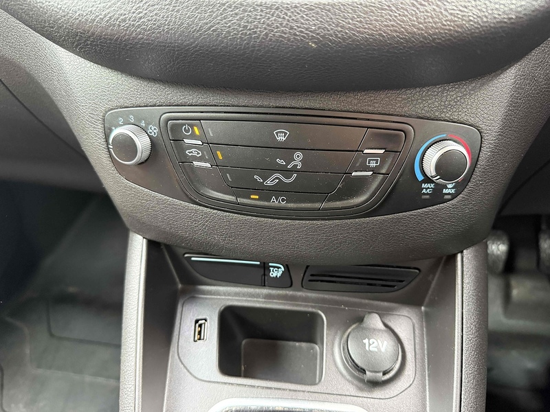 Ford 1.0 EcoBoost Limited SWB PANEL VAN - WHITE