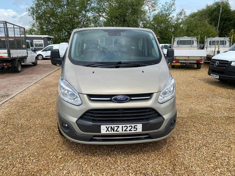 Ford 2.0 310 EcoBlue Zetec LWB MINIBUS - 9 SEATS