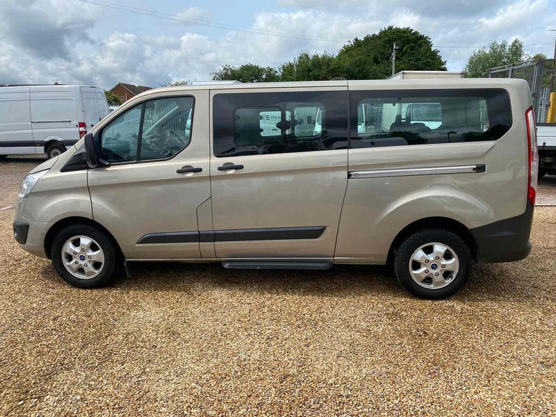 Ford 2.0 310 EcoBlue Zetec LWB MINIBUS - 9 SEATS