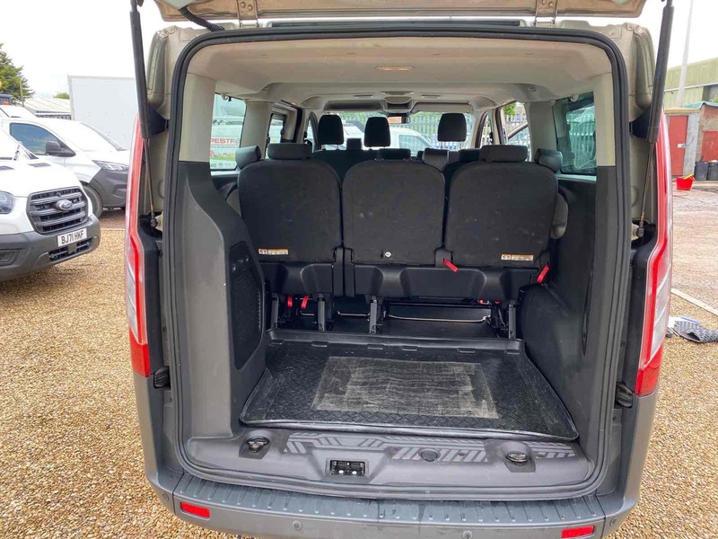 Ford 2.0 310 EcoBlue Zetec LWB MINIBUS - 9 SEATS