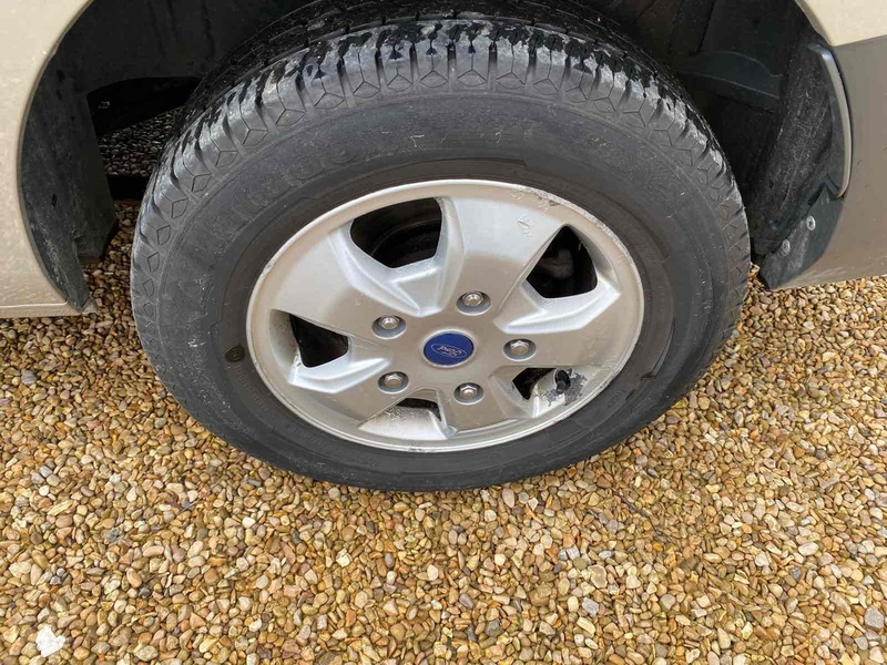 Ford 2.0 310 EcoBlue Zetec LWB MINIBUS - 9 SEATS