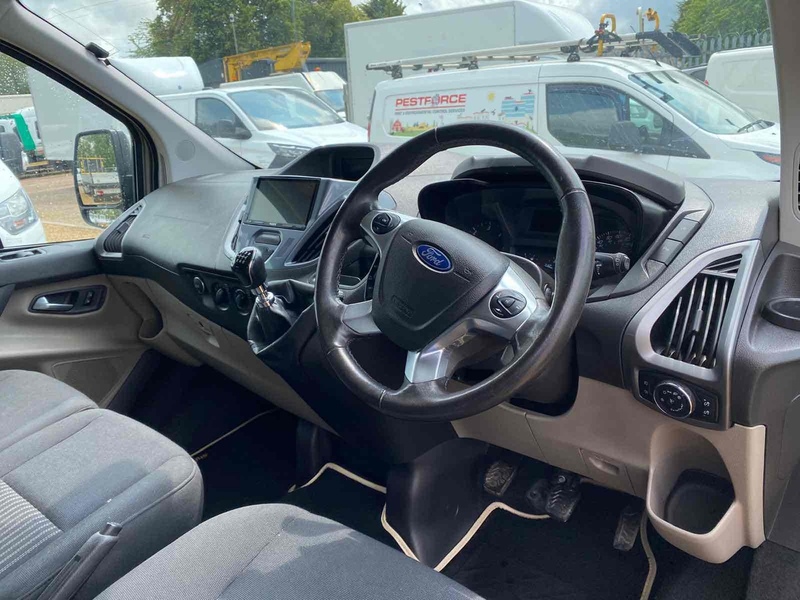 Ford 2.0 310 EcoBlue Zetec LWB MINIBUS - 9 SEATS