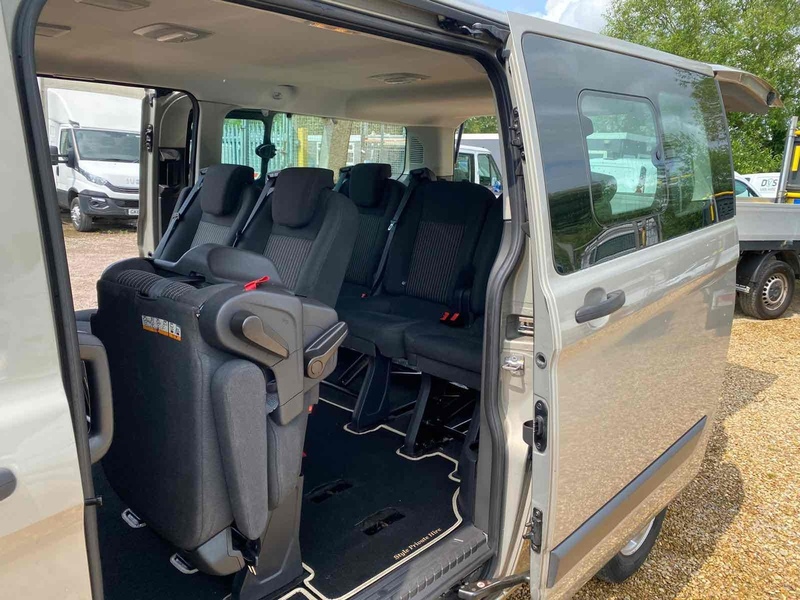 Ford 2.0 310 EcoBlue Zetec LWB MINIBUS - 9 SEATS